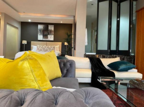 Apartment on 8th
